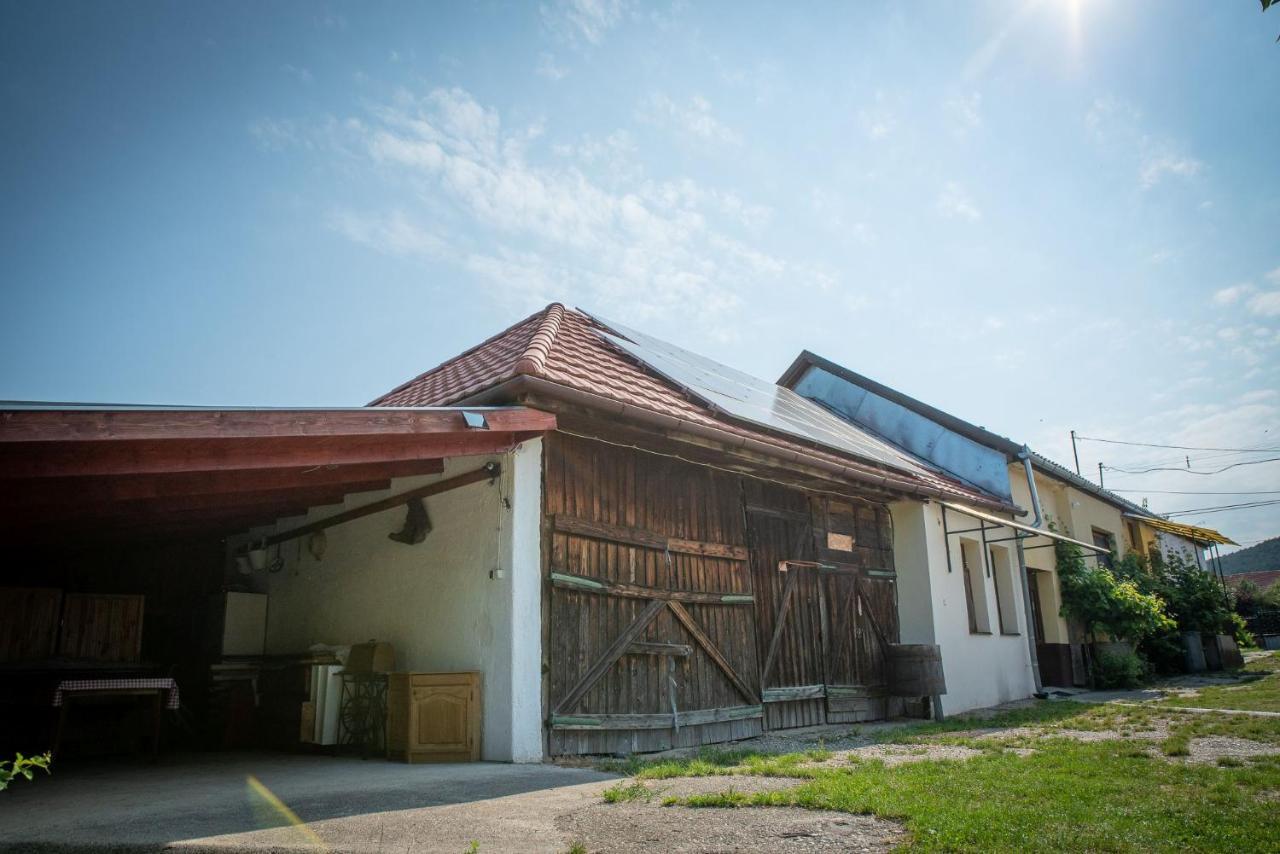 Zempleni Szallashely Fony Exterior foto