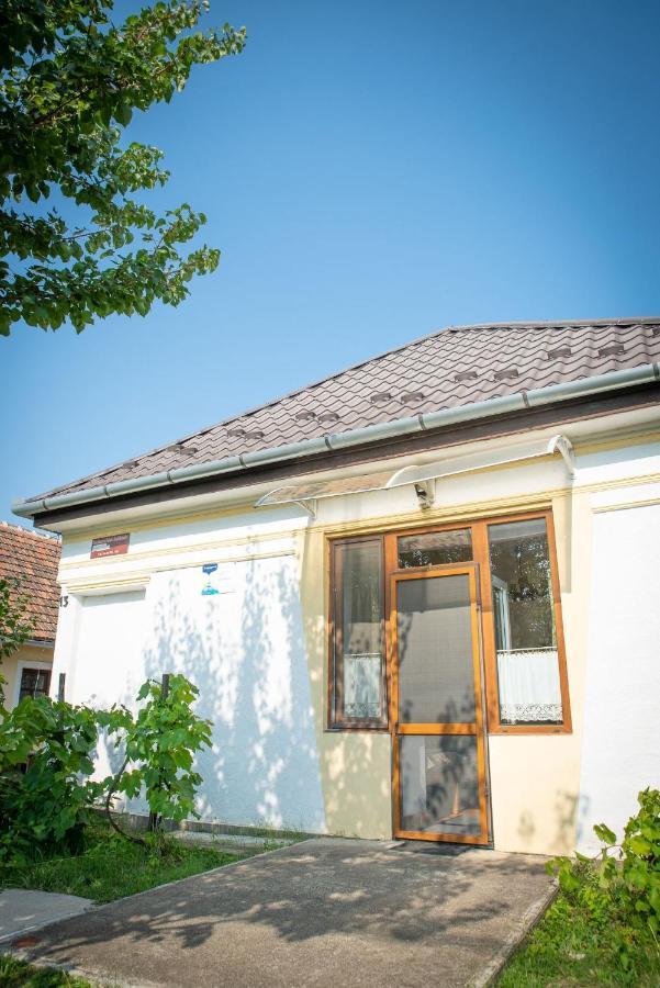 Zempleni Szallashely Fony Exterior foto